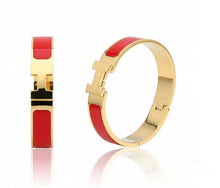 Load image into Gallery viewer, H Signature Enamel Clique Bracelet~ Red
